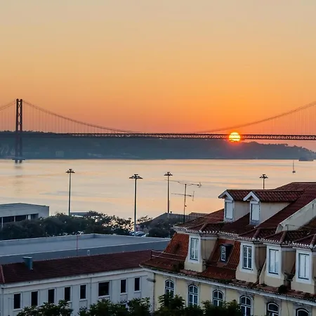 Lx Boutique Hotel Lisbon Exterior photo